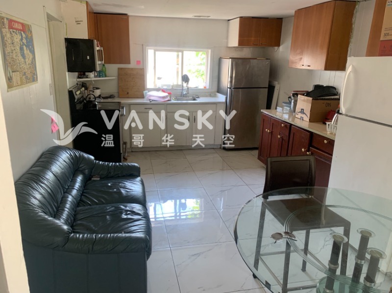 250215102630_living room.jpg